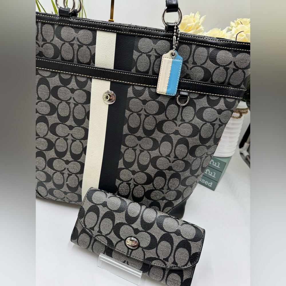 COACH Heritage Stripe Signature Tote & Matching Wallet Bundle - Black/Grey - Picture 2 of 15